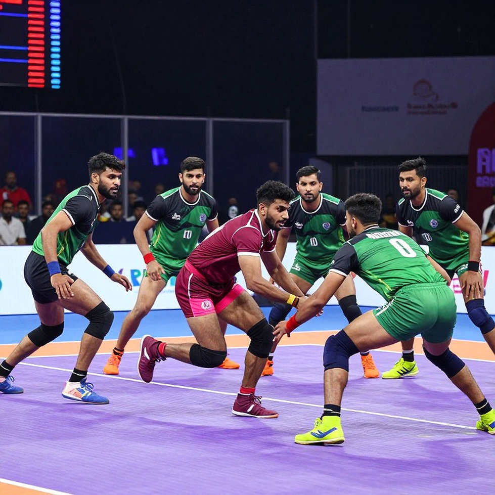 अहमदाबाद, दिन एक: जहाँ पॉइंट टेबल ने खेल शुरू होने से पहले ही रैंक बाँट दिए